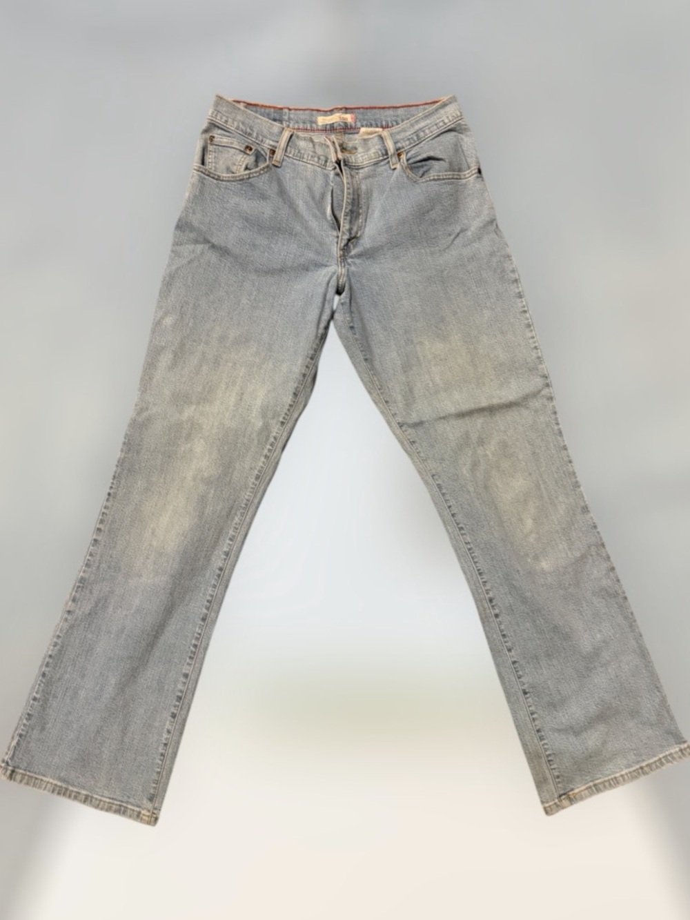 Levi's 550 Relaxed Boot Cut
Jeans Y2K Light Wash Made in
Brazil 2007